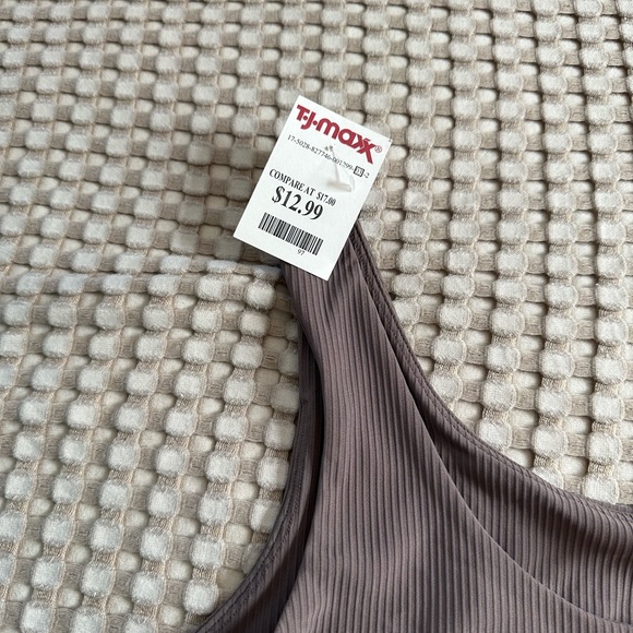 XXL Robbed Cropped Sports Top - Picture 4 of 4